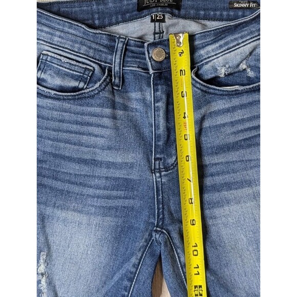 Judy Blue Jeans Women’s Size 1/25 Skinny Fit Raw Hem Distressed - Picture 12 of 13